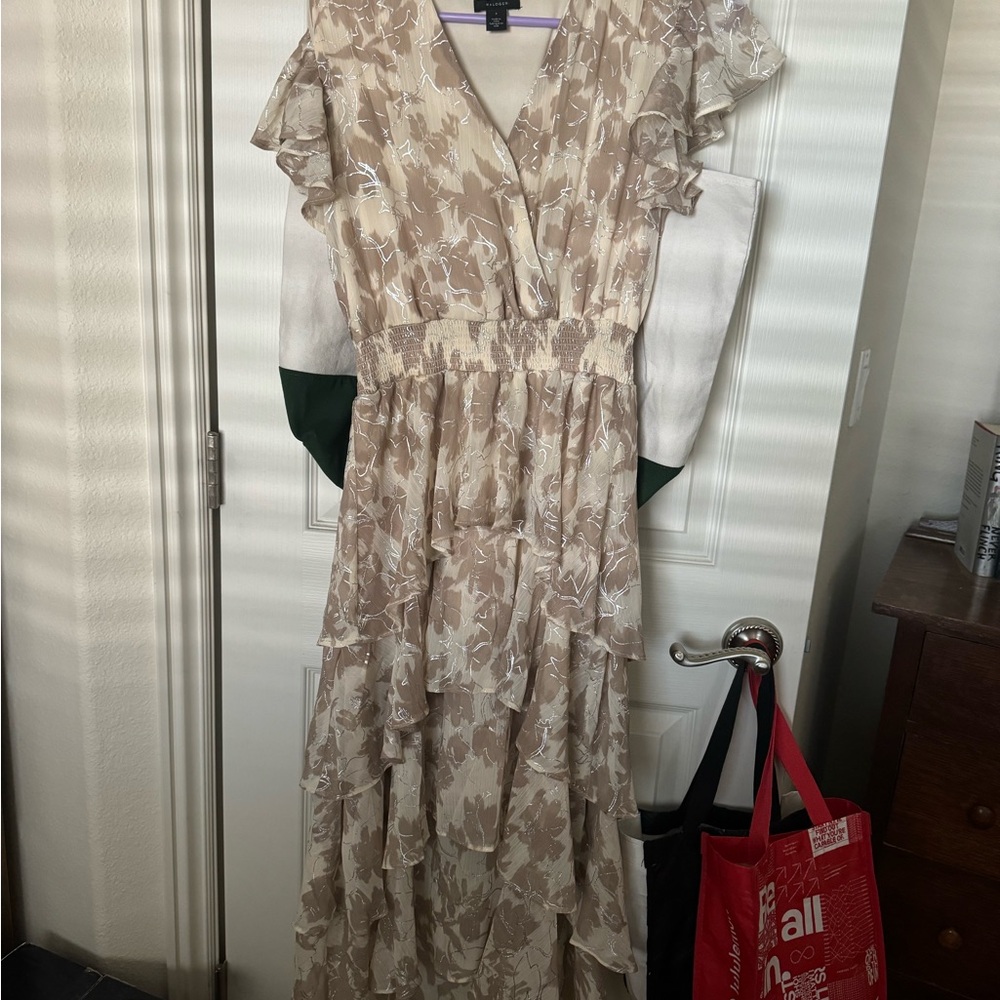 Halogen Cream and Tan Floral Maxi Dress